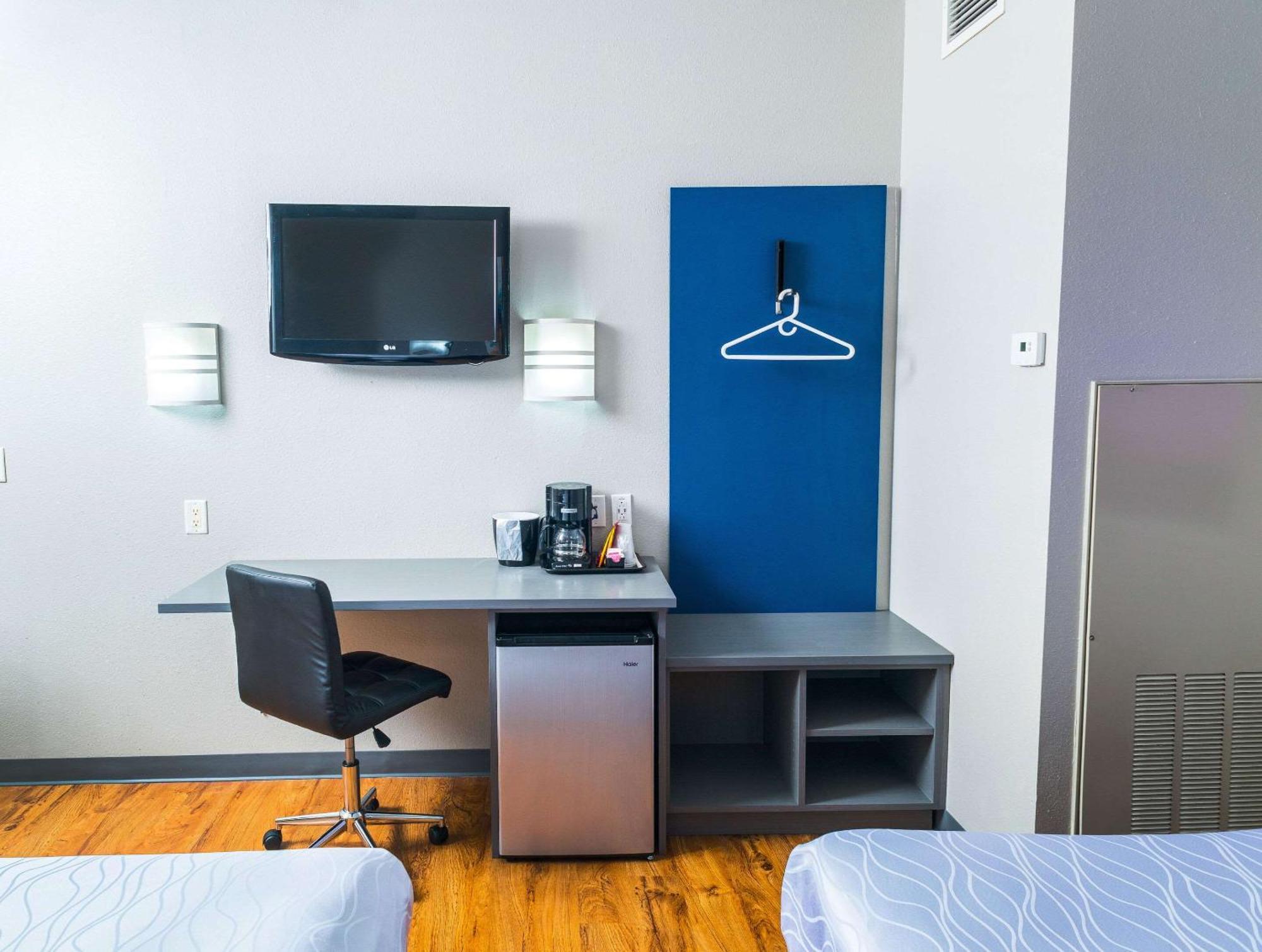 Studio Z, Ascend Hotel Collection Saint Robert Exterior photo