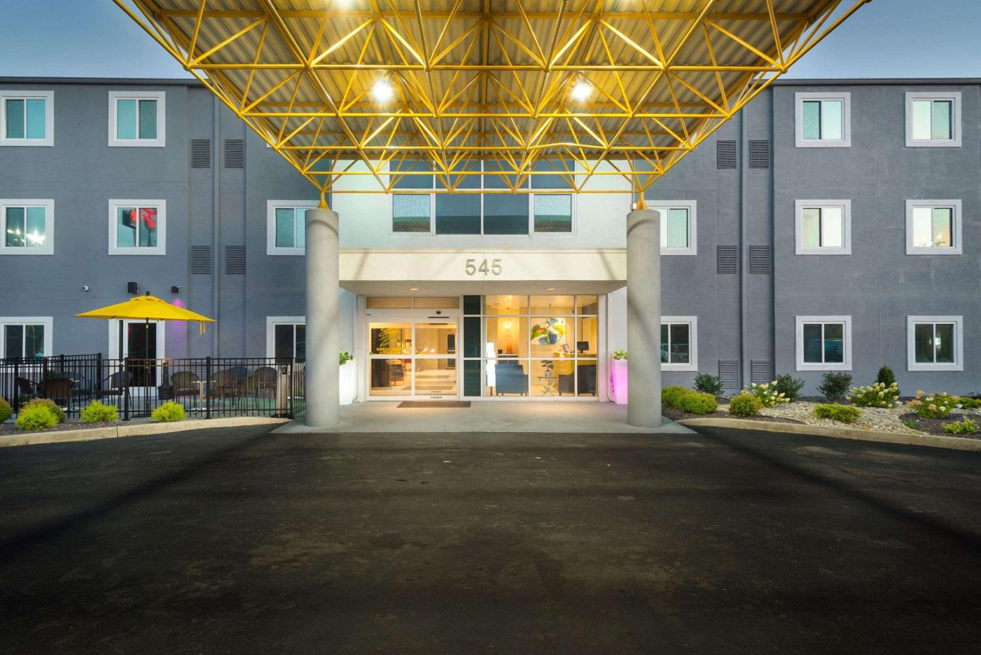 Studio Z, Ascend Hotel Collection Saint Robert Exterior photo